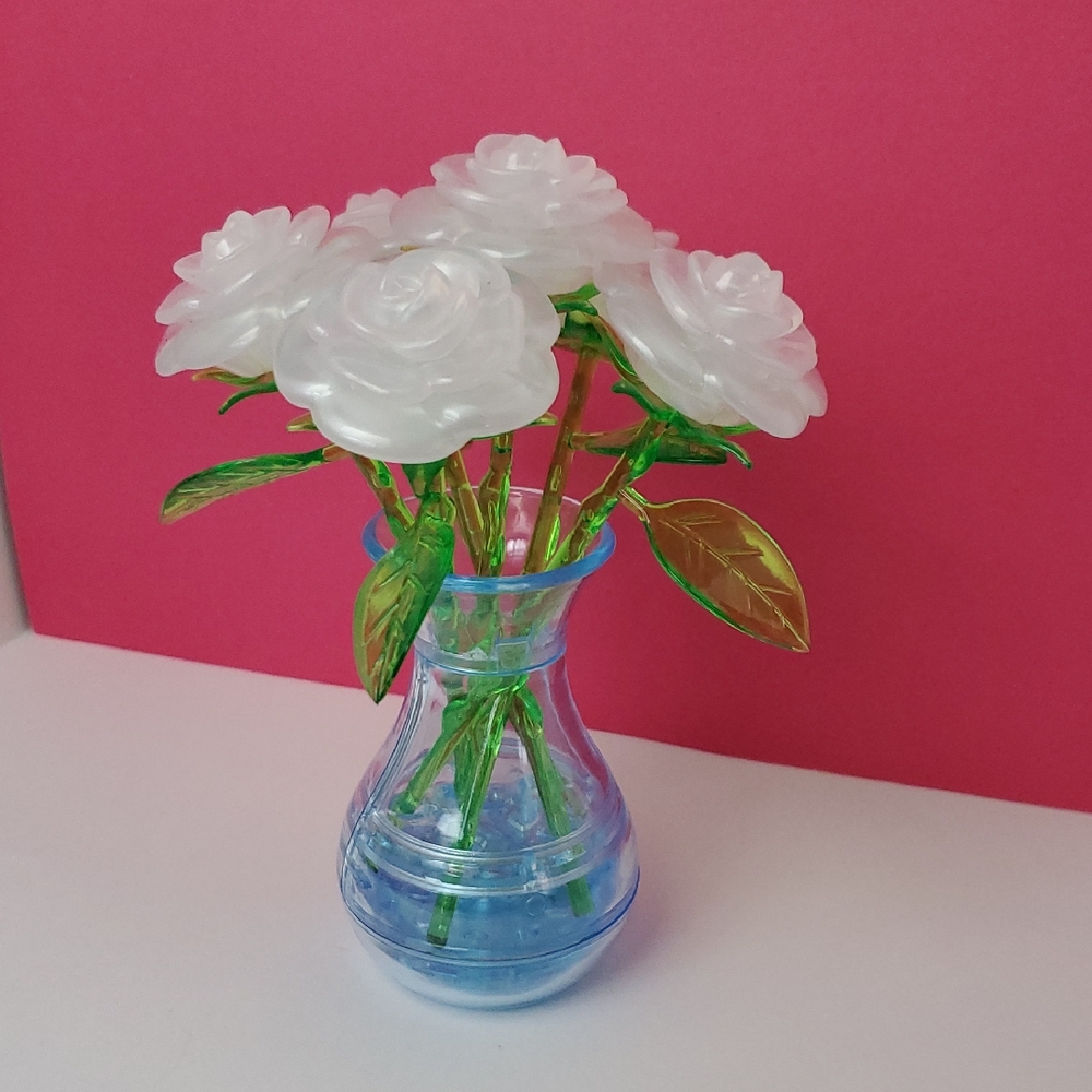 White Roses 3D puzzle (Assembled)